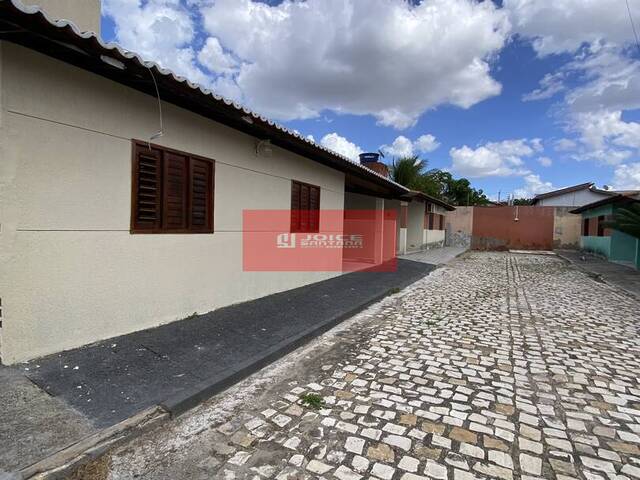 Casa para Venda em Mossoró - 2