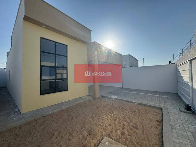 Casa para Venda em Mossoró - 2